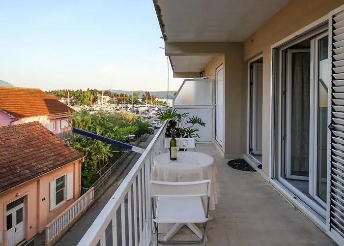 Pakovo Apartments Andrija